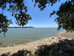 waterfront-lot-property